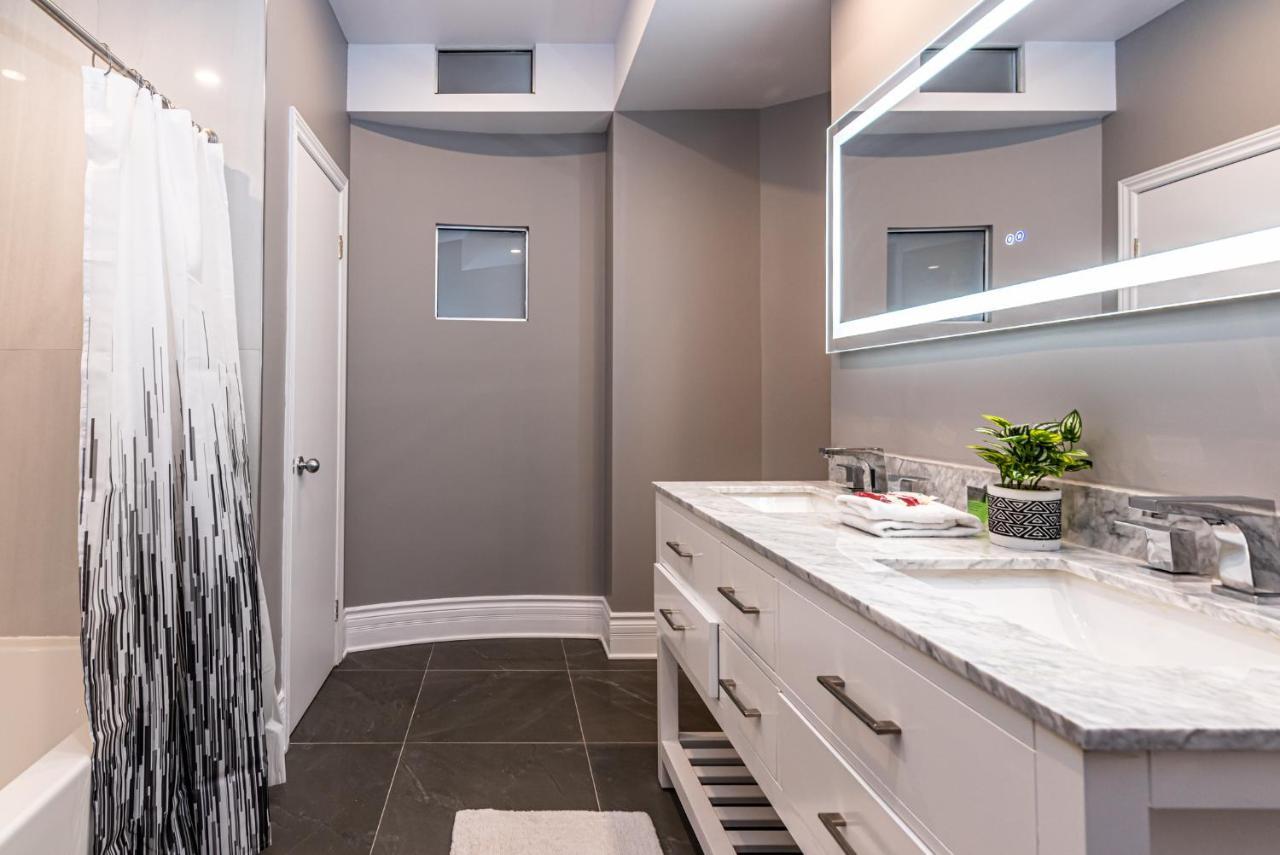 Family Friendly 3-Bedroom Beauty In Le Plateau By Denstays Montreal Luaran gambar