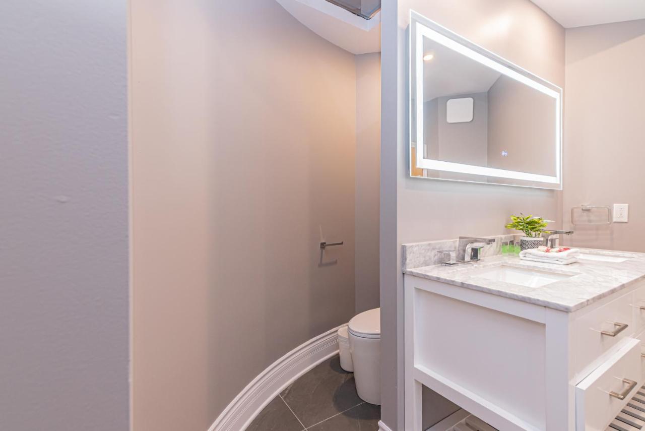 Family Friendly 3-Bedroom Beauty In Le Plateau By Denstays Montreal Luaran gambar